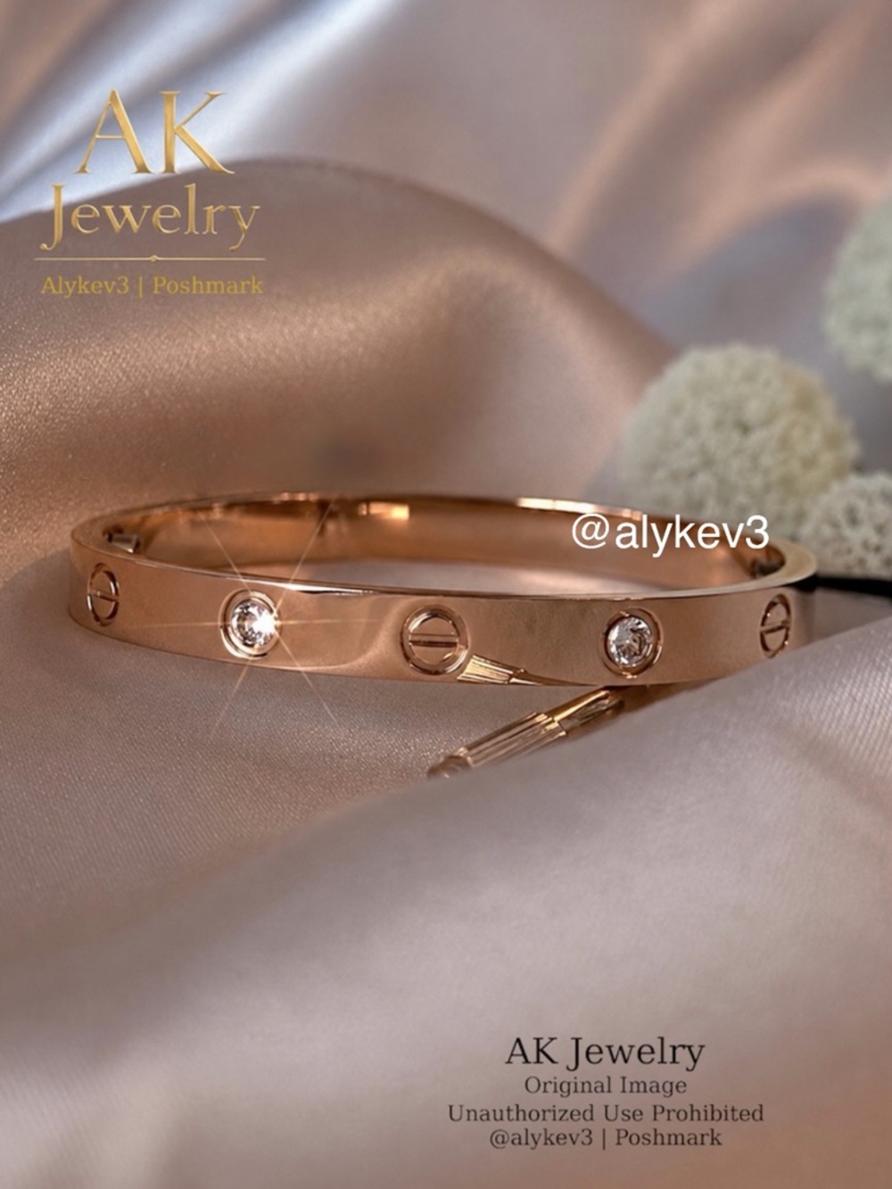 💎LUXURY ROSE Gold & CZ Diamonds Screw Tighten Closure, Cuff, Bracelet, High End